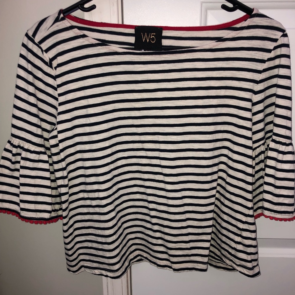 Bell sleeve top